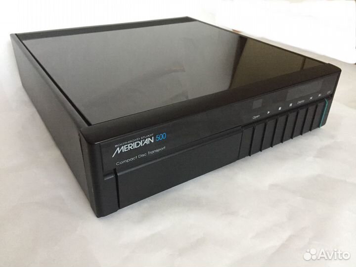 Meridian 500, CD транспорт