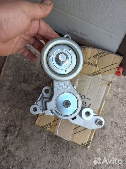 Натяжитель ремня в сборе toyota-lexus 1662030031