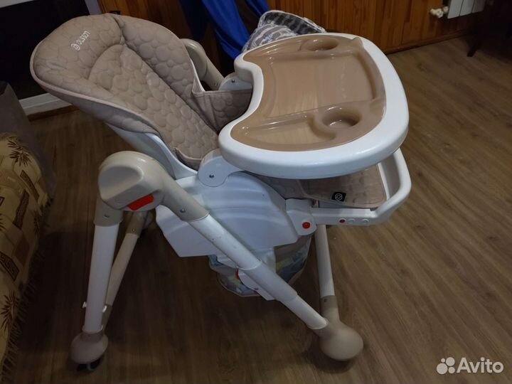 Стульчик для кормления olsson