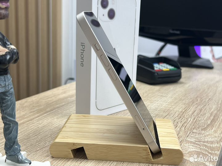 iPhone 13, 256 ГБ