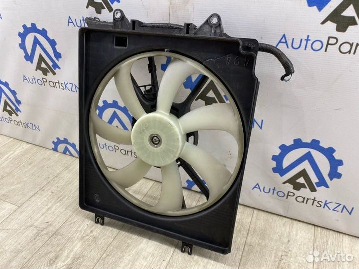 Вентилятор охлаждения двигателя правый Honda Cr-V