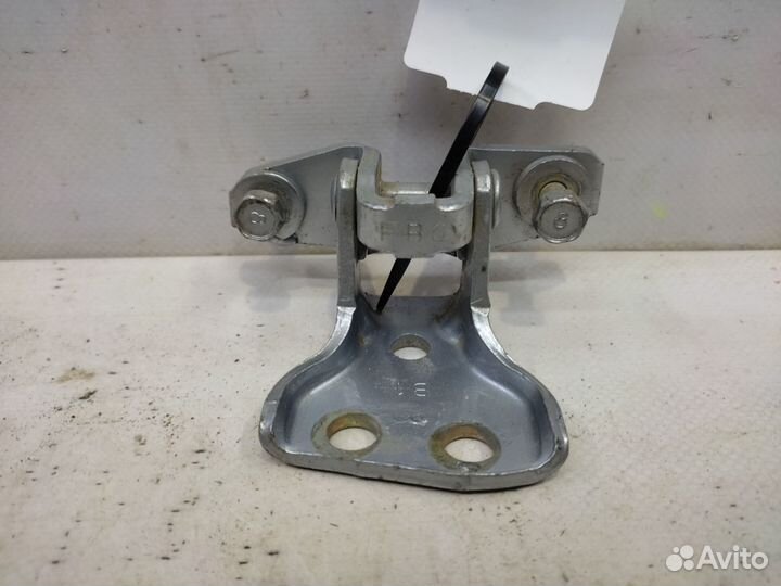 Петля двери задняя левая Mitsubishi Lancer 9 CS