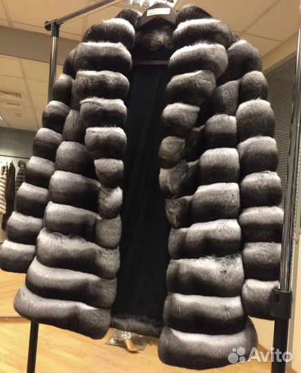 Шуба из меха натуральной шиншиллы premium select