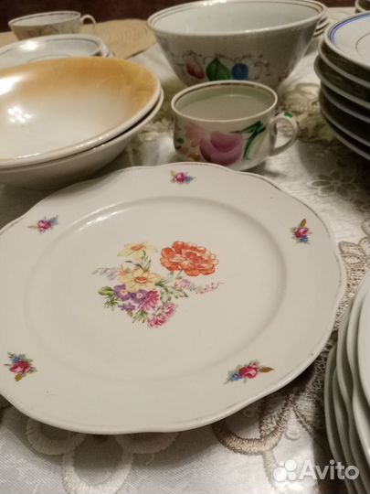 Набор тарелок