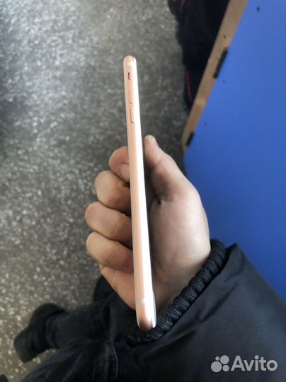 iPhone 8 Plus, 64 ГБ