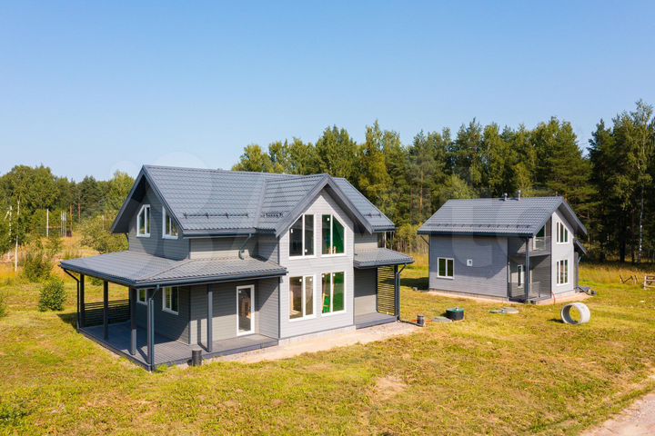 Дом 141,3 м² на участке 9,5 сот.