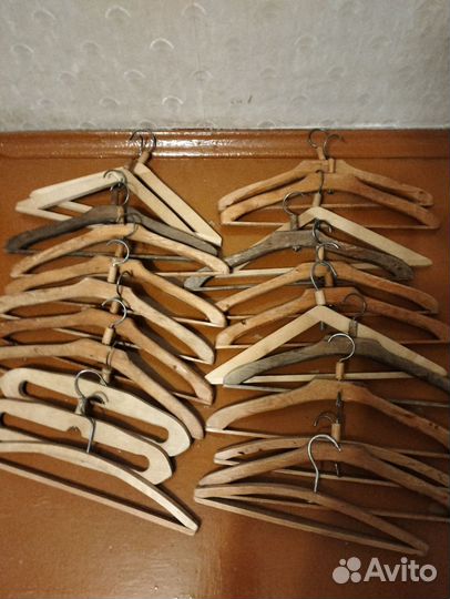 Вешалки плечики деревянные