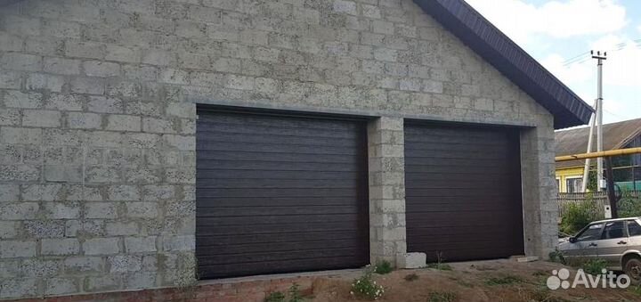 Секционные ворота