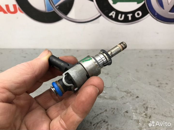 Форсунка инжекторная Audi A6 С7 cgwb 2011