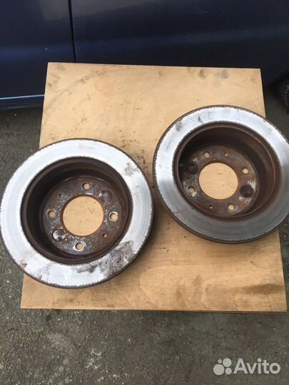 Задние тормозные диски на Хюндай Соната-5