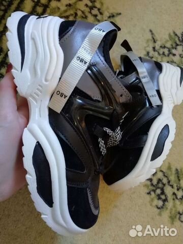 Кроссовки новые р37