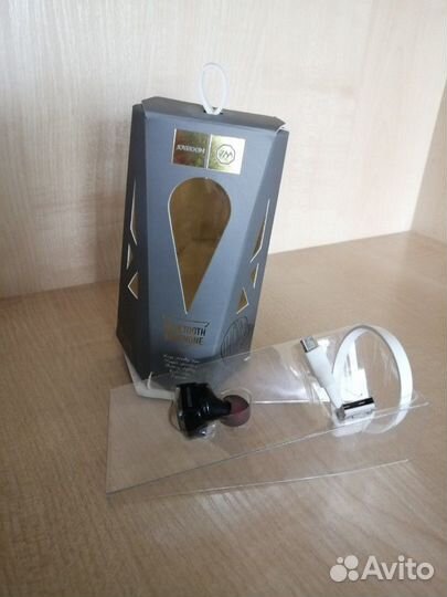 Bluetooth гарнитура