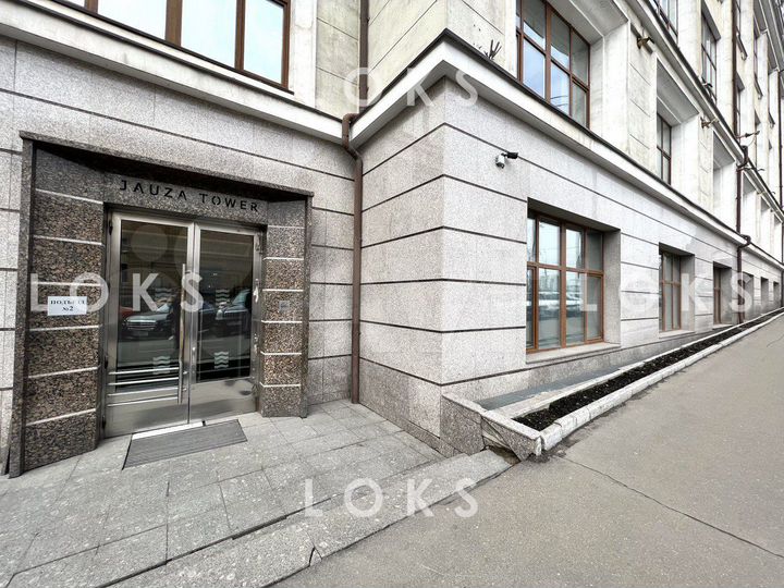 В центре г. Москва 1650 м2 на 1 этаже