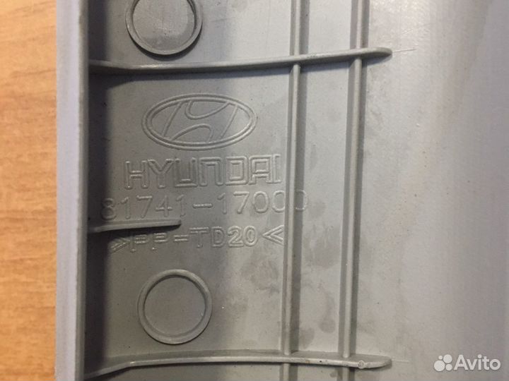 Обшивка двери багажника Hyundai Matrix 2001-2010