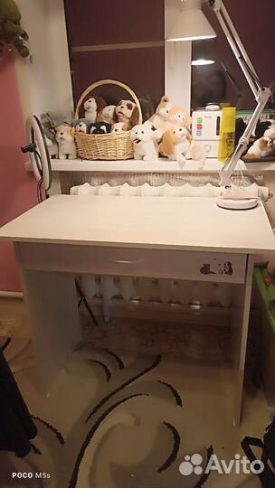 Письменный стол школьный