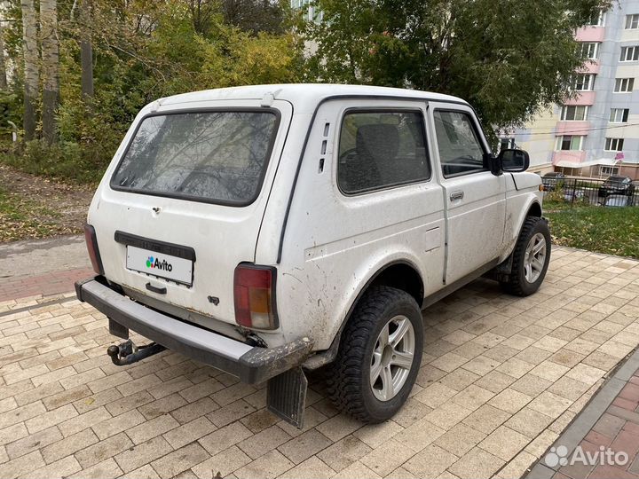 LADA 4x4 (Нива) 1.7 МТ, 2001, 25 000 км