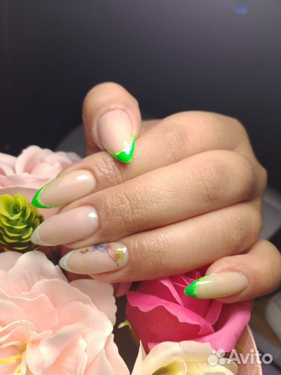 Маникюр,наращивание ногтей