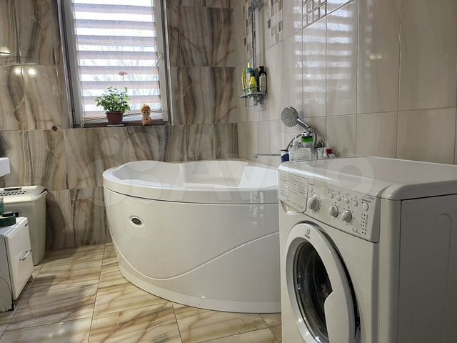 Дом 220 м² на участке 13,5 сот.