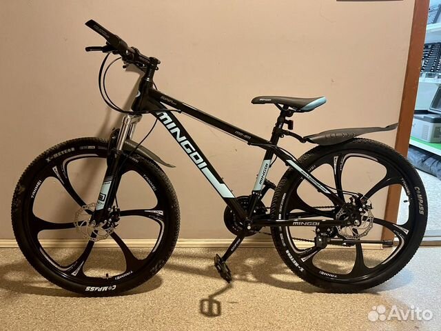 Велосипед на литых дисках