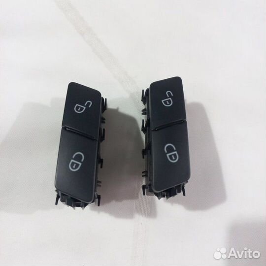 Кнопка центрального замка Mercedes-Benz Ml W166