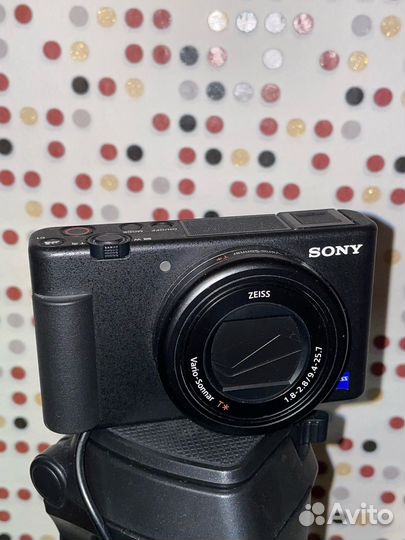 Фотоаппарат Sony zv 1
