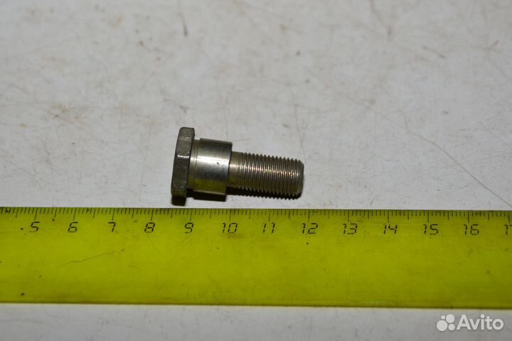 Болт М10*1,0х33 педали сцепления и тормоза газ-24