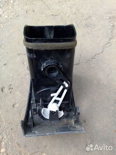 Дефлектор воздушный передний левый Toyota Wish