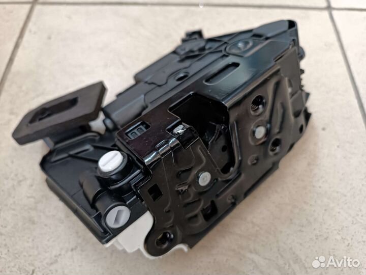 Замок двери VW Golf/Passat