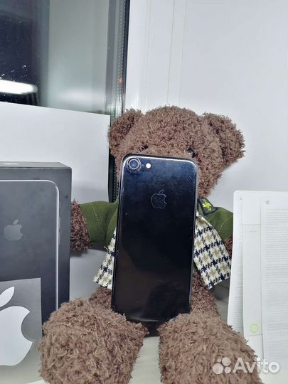 Apple iPhone 7 Jet Black 32gb