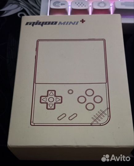 Ретро консоль Miyoo mini plus v3 с чехлом, 64gb