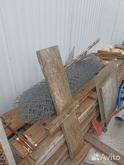 Забор из сетки рабицы бу