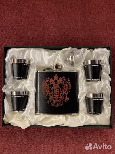 Фляжка + 4 рюмки, набор, новый