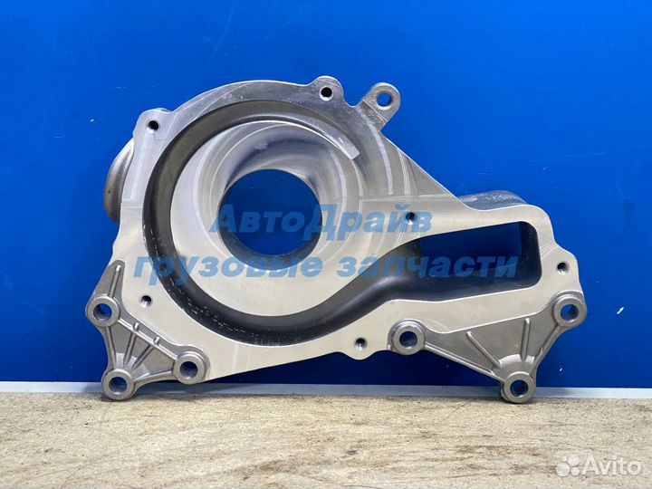 Корпус насоса водяного Вольво FH13 FM13