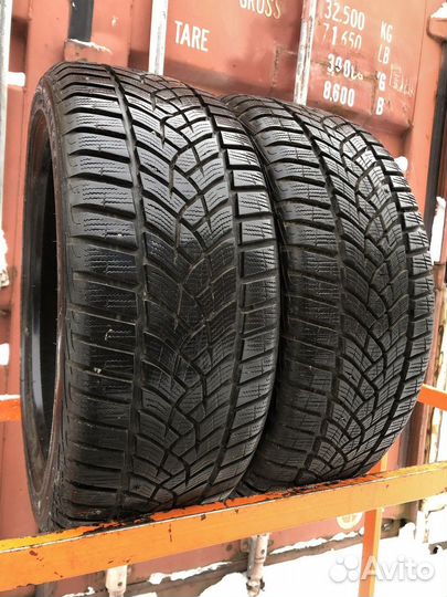Goodyear UltraGrip Performance Gen-1 215/45 R17