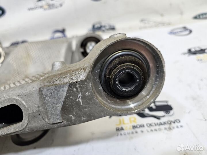 Рычаг задний левый нижний Jaguar XE X760