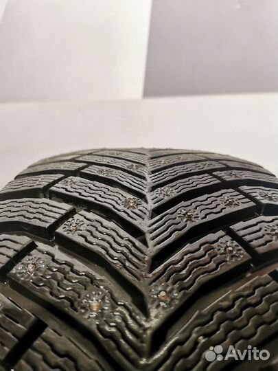 Michelin X-Ice North 4 SUV 235/45 R20 100T