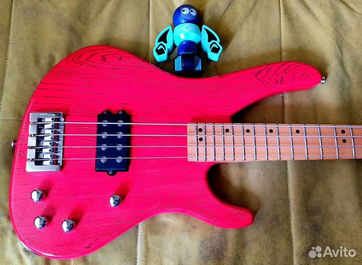 Бас гитара Washburn 900 USA,Bass guitar