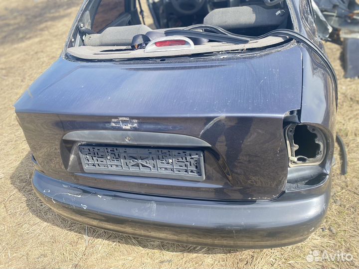 Крышка багажника на chevrolet lanos