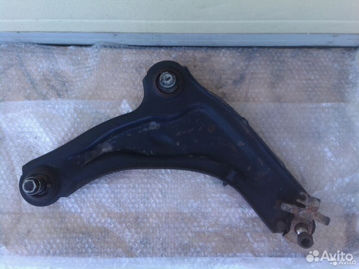 Рено Лагуна 2 рычаги
