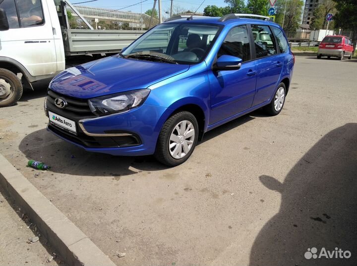 LADA Granta 1.6 МТ, 2018, 45 000 км