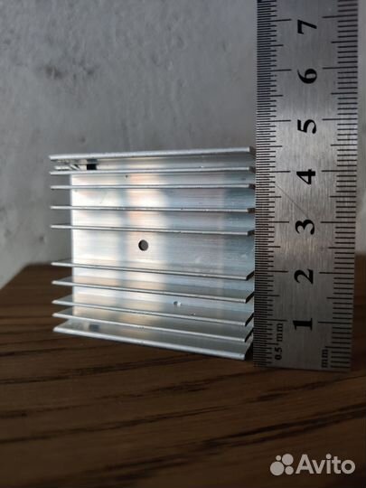 Радиатор охлаждения для компьютера/телевизора