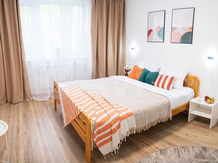 2-к. квартира, 65 м², 1/14 эт.