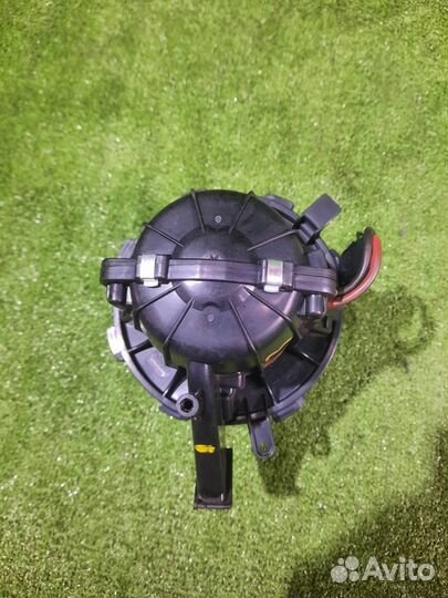 Мотор печки Audi A4 B8 cdhb (1.8T) 2010