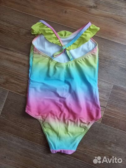 Купальник слитный для девочки 92р