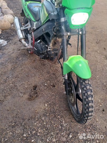 Мотоцикл raser 200