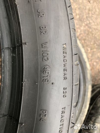 Pirelli P Zero PZ4 285/40 R23 107Y