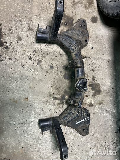 Балка передняя Mazda Familia BJ3P