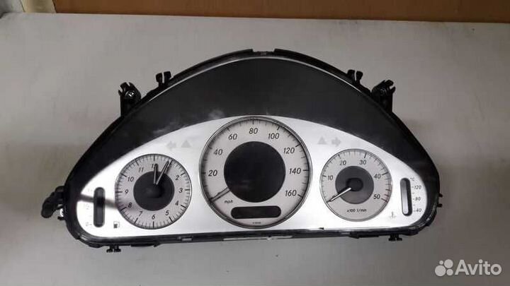 Панель приборов Mercedes-Benz E-klasse III (W211