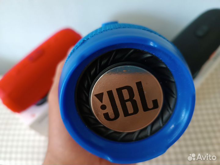 Портативная Bluetooth колонка JBL Charge 3