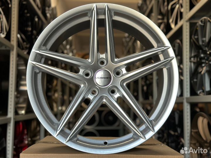 Диски Vossen VFS-5 R18 8j et+35 5*114.3